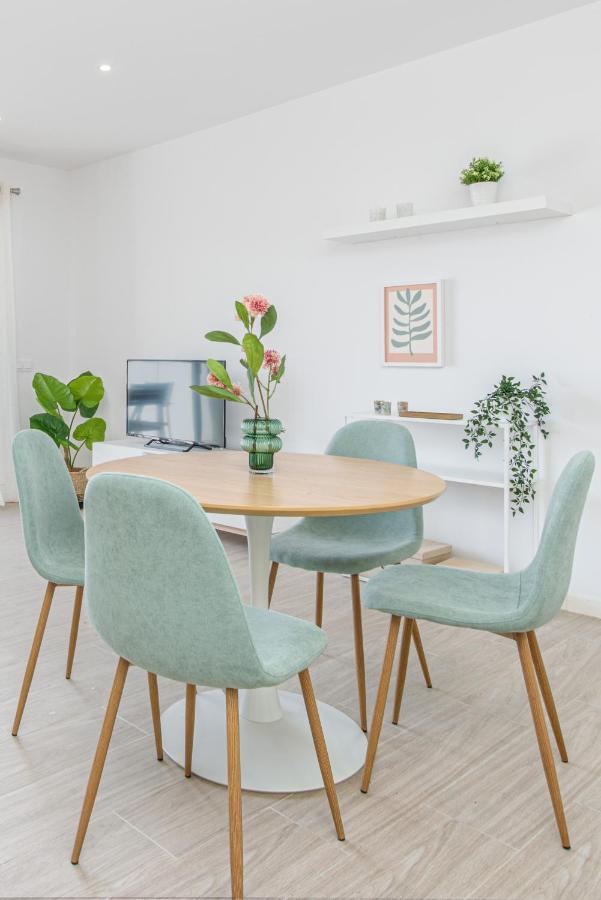 M A R I V E N T 03 Appartement Roses
